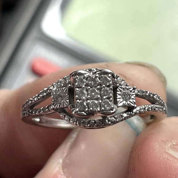 Diamond Engagement Ring - Picture 7 of 11